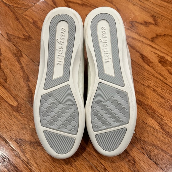 Easy Spirit White Leather New Women’s Walking Light Intensity Shoes Sneakers 7.5 - Picture 3 of 8